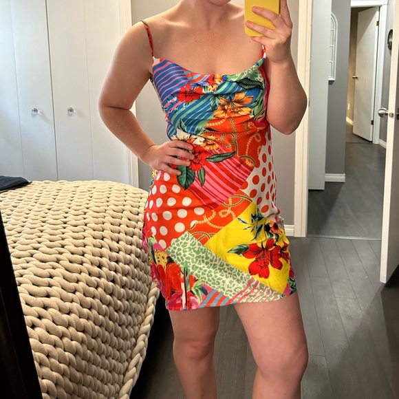 2/$30⚡️- DRESS | Women’s satin abstract dress size small / medium - Picture 4 of 7